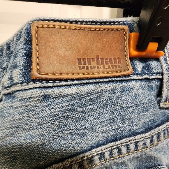 Urban Pipeline Relaxed Boot Cut  32 x 30 Men's Blue Jeans Light Wash Distressed - Picture 9 of 12